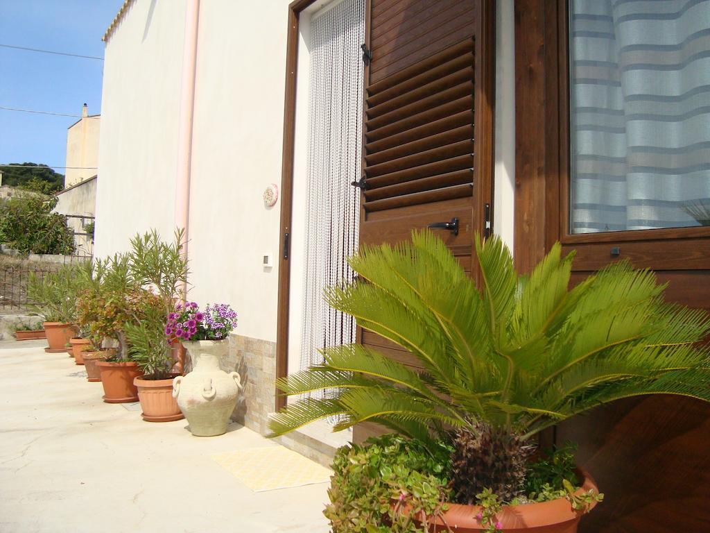 La Ninfea Bed & Breakfast Valderice Exterior photo